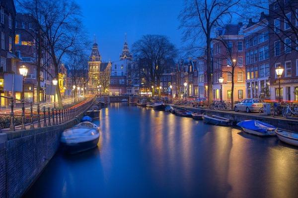 season-2027-holandsko-amsterdam-canal.jpg